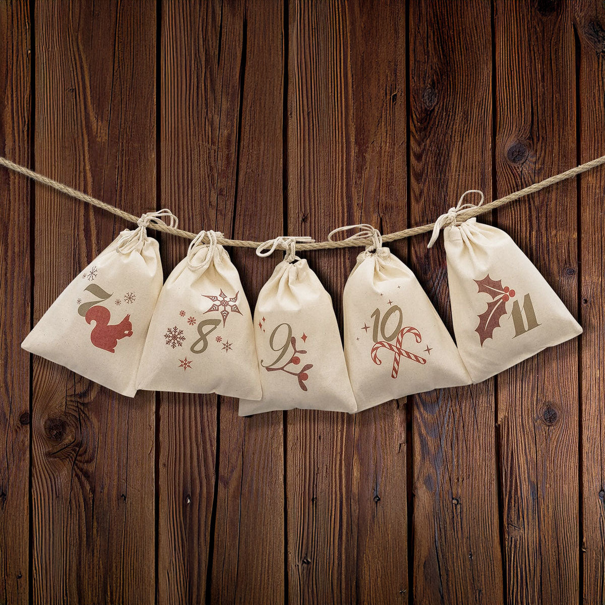 Adventskalender mit 24 Säckchen zum Befüllen & Personalisieren (mit Kordel) - kinder-druckerei.de