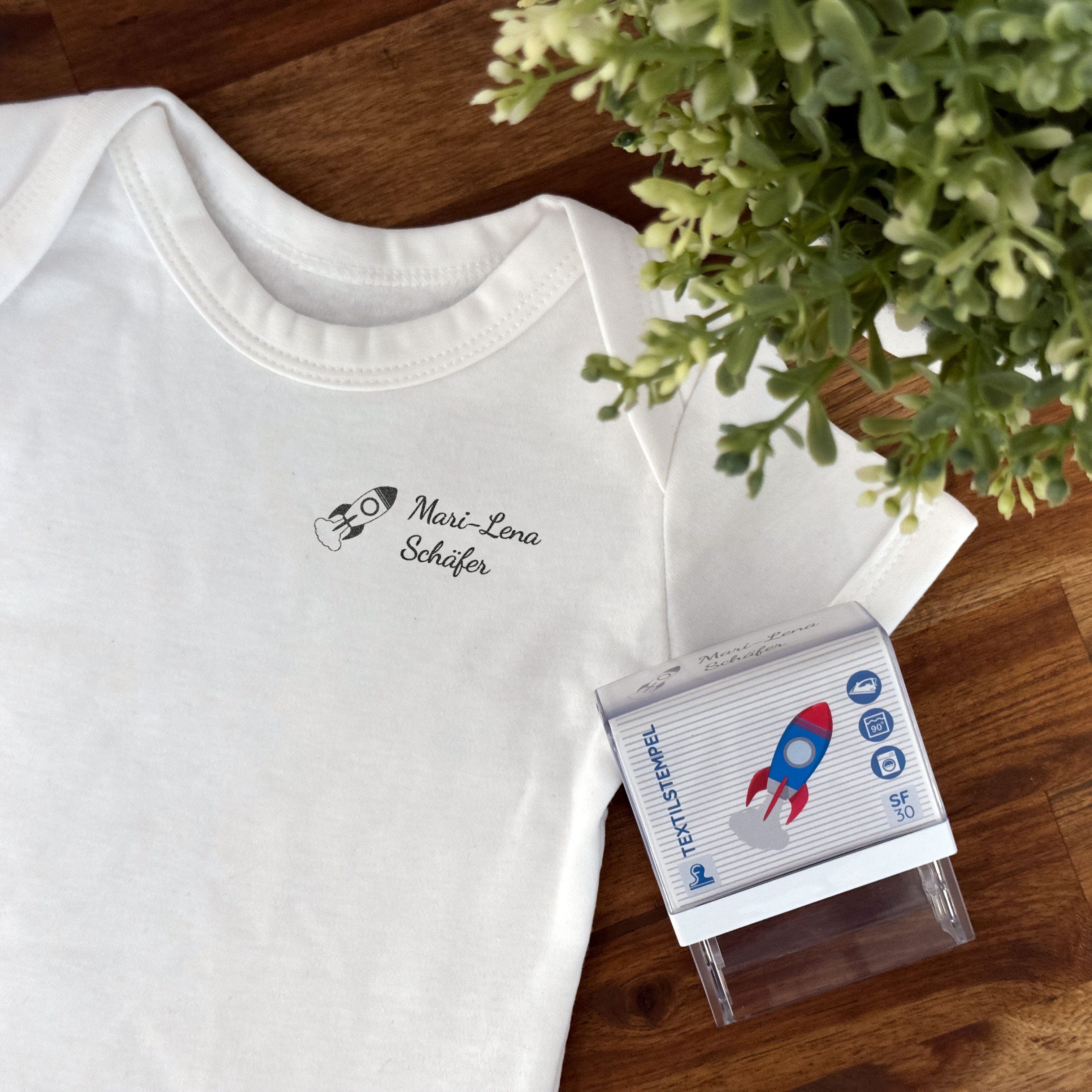 SF30 Textilstempel für Kinder mit Motiv und Personalisierung (47 x 18 mm) - kinder-druckerei.de